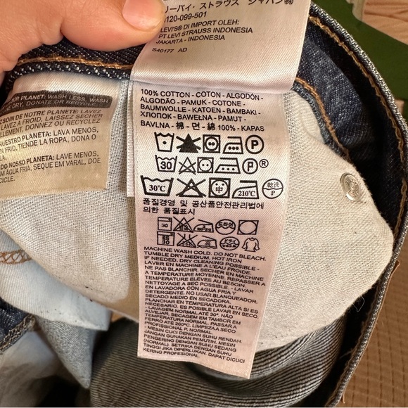 Men’s Levi’s jeans shorts - Picture 6 of 7